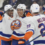 anthony-duclair’s-return-helps-islanders-click-with-healthy-forward-group