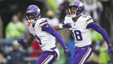 justin-jefferson-powers-vikings-in-thriller-over-seahawks-to-keep-pace-with-lions-in-race-for-no.-1-seed