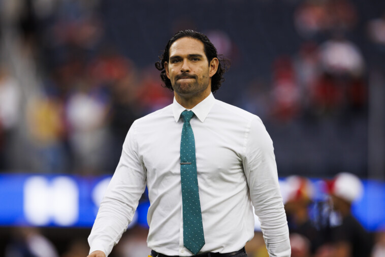 mark-sanchez-has-awkward-moment-referencing-another-network’s-analyst