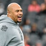 raiders’-antonio-pierce-slams-critics-who-wanted-team-to-lose-vs-jaguars,-improve-draft-position