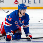 chris-kreider-has-no-one-else-to-blame-for-his-rangers-scratch-embarrassment