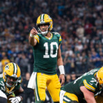 saints-vs.-packers-score,-live-updates:-green-bay-can-wrap-up-a-playoff-berth-with-a-monday-night-football-win-against-new-orleans