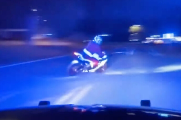 motorcycling-santa-claus-outruns-florida-police-in-120-mph,-high-speed-chase-and-gets-away:-video