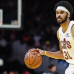 cavs’-jarrett-allen-stuns-fans-with-backward-halfcourt-shot-before-game