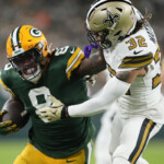 packers-steamroll-depleted-saints,-look-like-a-top-contender-in-the-nfc