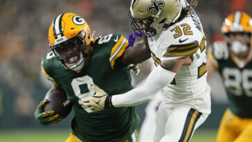 packers-steamroll-depleted-saints,-look-like-a-top-contender-in-the-nfc