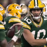 watson-injures-knee-in-packers’-shutout-of-saints