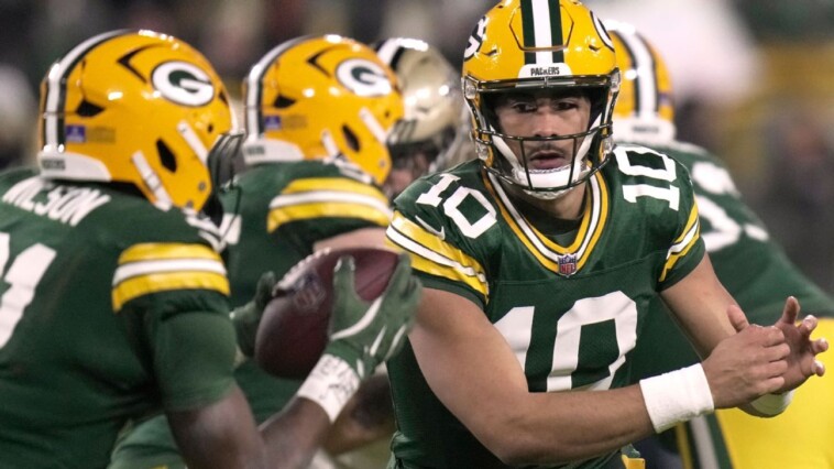 watson-injures-knee-in-packers’-shutout-of-saints