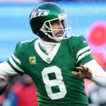 ex-jets-star-rips-aaron-rodgers-for-going-after-‘sentimental-records,’-wasting-long-drive-in-loss-to-rams