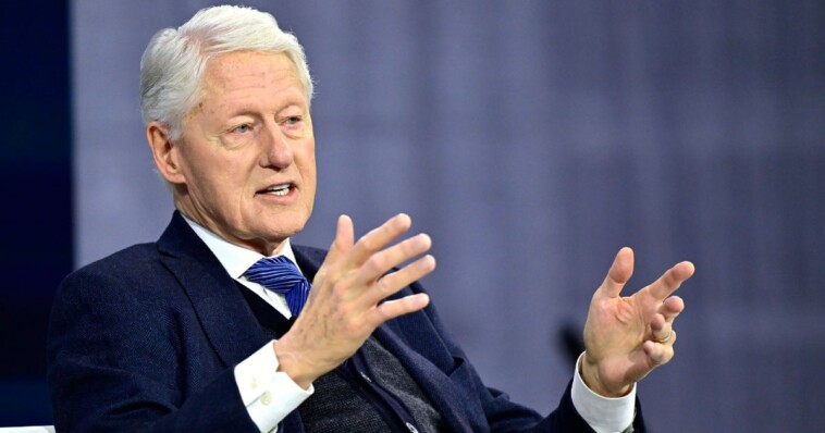 developing:-bill-clinton-requires-hospitalization