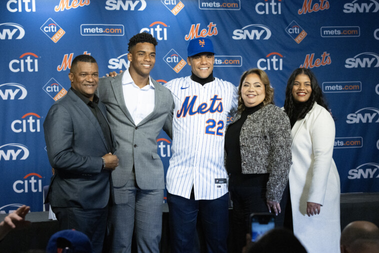 mets-giving-much-more-than-a-suite-to-juan-soto’s-family