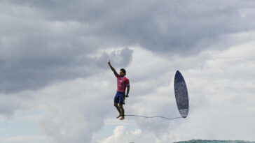 10-of-the-best-sports-photos-of-2024:-iconic-images-from-the-olympics,-super-bowl-and-more