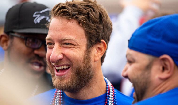 christmas-comes-early-for-baltimore-pizza-joint-thanks-to-barstool-founder