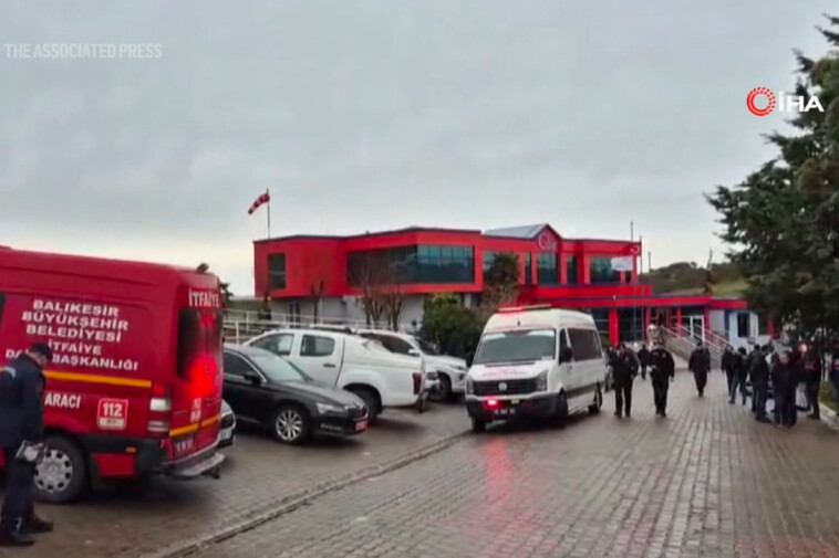 explosion-at-turkish-ammunition-factory-leaves-11-dead