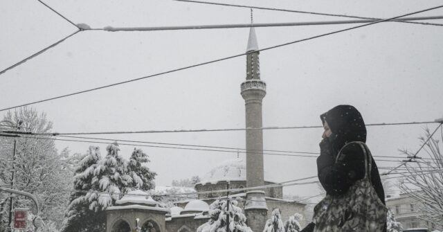 tens-of-thousands-left-without-power-amid-snowstorm-in-the-balkans