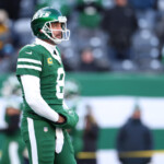 aaron-rodgers-stays-cryptic-about-future-with-jets:-‘ask-woody’