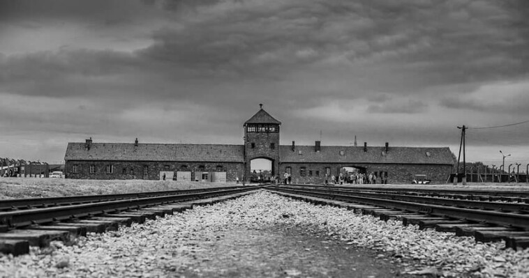 netanyahu-might-not-be-able-to-attend-auschwitz-liberation-anniversary-for-disgusting-reason