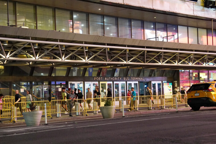 homeless-migrant-ranting-about-‘disdain-for-female-police-officers’-beats-up-cop-at-port-authority-bus-terminal