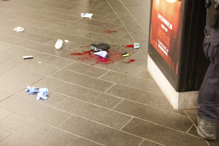 maniac-slashes-2-people-at-grand-central-subway-station-in-separate-attacks:-sources