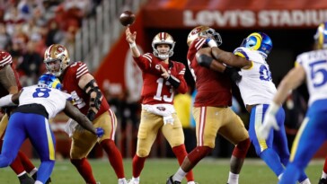 nfl-qb-stuns-his-much-higher-paid-linemen-with-huge-christmas-gift