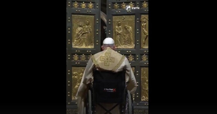 pope-francis-opens-the-sacred-portal-at-vatican-for-jubilee-year-2025-–-special-absolution-from-sins-during-jubilee-year