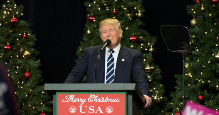 flashback:-trump-told-the-armed-forces-‘we-say-christmas-again-very-proudly’