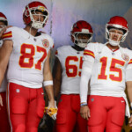 chiefs-vs-steelers-score,-live-updates:-kansas-city-looks-to-clinch-afc-no.-1-seed-on-christmas-day-netflix-nfl-special