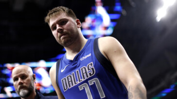 mavericks-star-luka-doncic-leaves-christmas-game-vs.-timberwolves-early-with-calf-injury