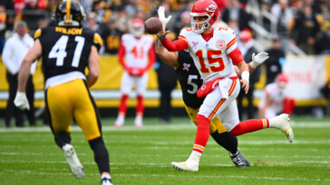 chiefs-clinch-afc’s-top-seed-with-christmas-day-win-over-steelers