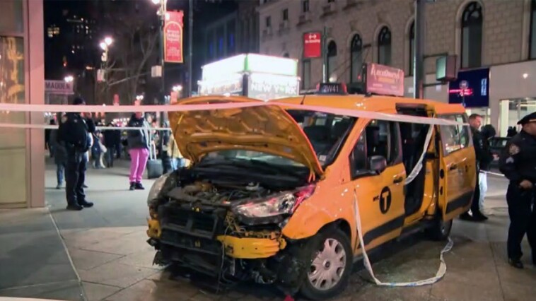 new-york-city-taxi-cab-plows-into-group-of-pedestrians-on-christmas-day,-leaves-at-least-6-injured