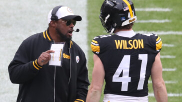 mike-tomlin-doesn’t-hold-back-on-‘junior-varsity’-steelers-after-christmas-dud-vs.-chiefs