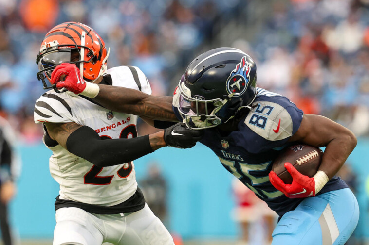 fantasy-football:-week-17-sleepers-to-help-stiff-arm-your-title-competition