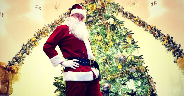 ‘ozempic-santa’:-elon-musk’s-weight-loss-therapy-goes-viral-online-as-tech-billionaire-reveals-usage-of-mounjaro-drug-in-picture-post-wearing-santa-outfit