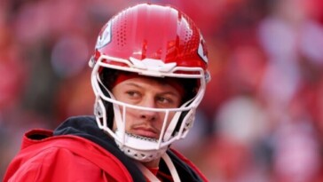 watch:-patrick-mahomes-reveals-special-promise-kept-with-christmas-day-win