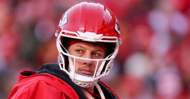 watch:-patrick-mahomes-reveals-special-promise-kept-with-christmas-day-win