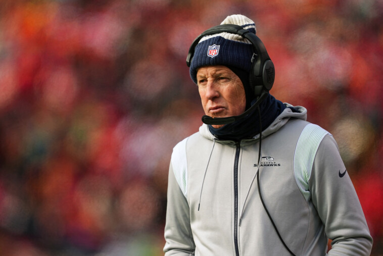 bears-want-to-meet-with-pete-carroll-for-coaching-vacancy-—-but-he’s-keeping-options-open