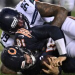 seahawks-stay-in-playoff-mix-with-ugly-win-at-still-skidding-bears