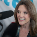 kooky-marianne-williamson-declares-long-shot-bid-for-dnc-chair-—-wants-to-‘reinvent-the-party-from-the-inside-out’