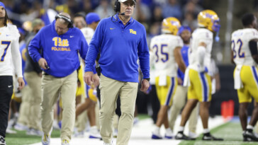 pittsburgh-coach-pat-narduzzi-eviscerated-for-‘egregious’-decision-in-horrific-bowl-game-loss