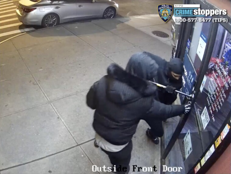 video-shows-bumbling-burglars-using-crowbar-to-break-into-nyc-drug-store-—-but-they-fled-empty-handed