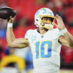 nfl-scores,-live-updates:-chargers-vs.-patriots-opens-week-17-saturday-slate