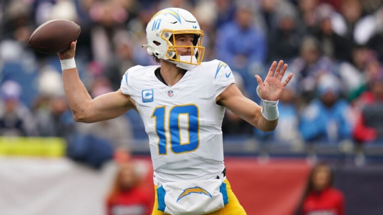 chargers’-derius-davis-reels-in-pretty-td-pass-from-justin-herbert