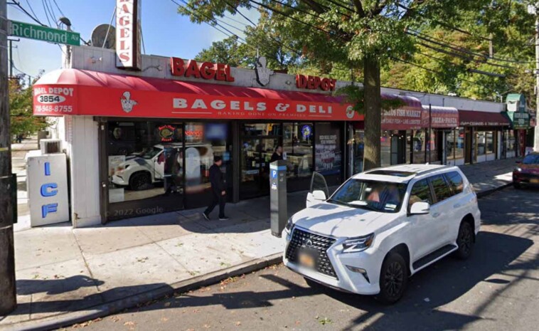 three-teens-stabbed-by-masked-suspect-after-argument-at-nyc-bagel-shop