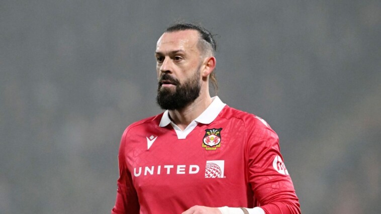 wrexham-leave-it-late-again-in-last-gasp-win