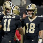 spencer-rattler-and-foster-moreau-pull-off-trick-play-for-saints-touchdown