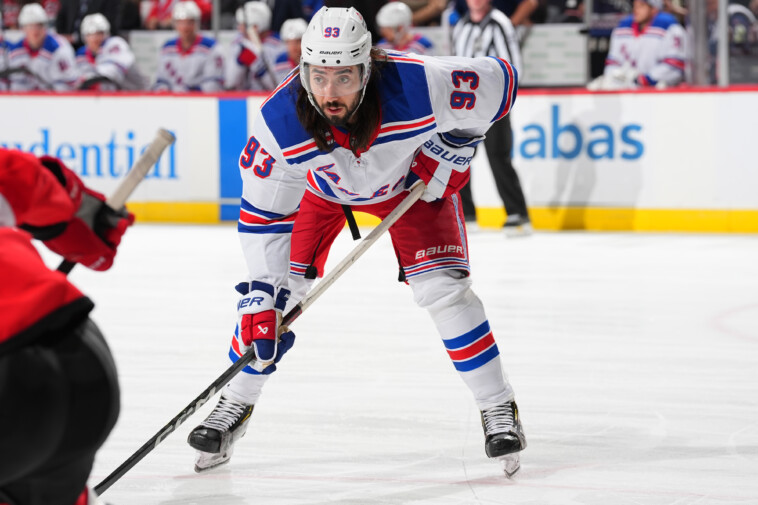 mika-zibanejad-dumped-from-rangers’-awful-top-power-play-unit-in-latest-major-change