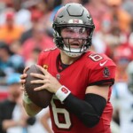 baker-mayfield’s-5-touchdowns-keep-bucs’-playoff-hopes-alive-in-win-over-panthers