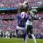 heroes,-zeroes-from-jets’-loss-to-bills:-amari-cooper’s-acrobatic-td-put-the-game-away