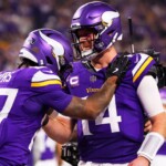 darnold-greeted-by-vikings-‘mayhem’-after-key-win