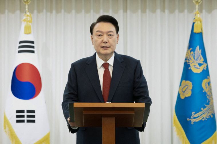 south-korea-investigators-request-arrest-warrant-for-yoon-over-martial-law